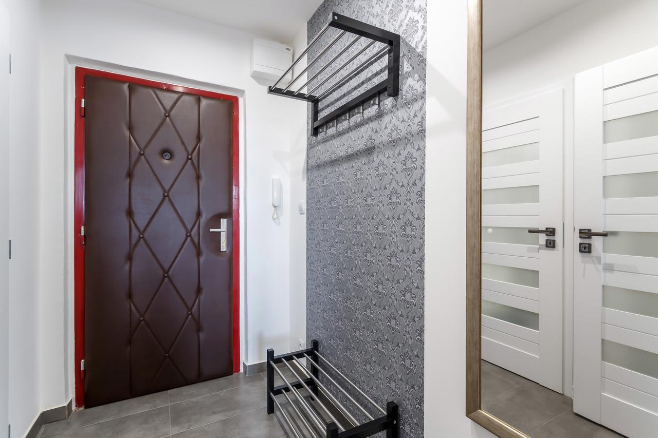 Golden Apartments ออสตราวา ภายนอก รูปภาพ