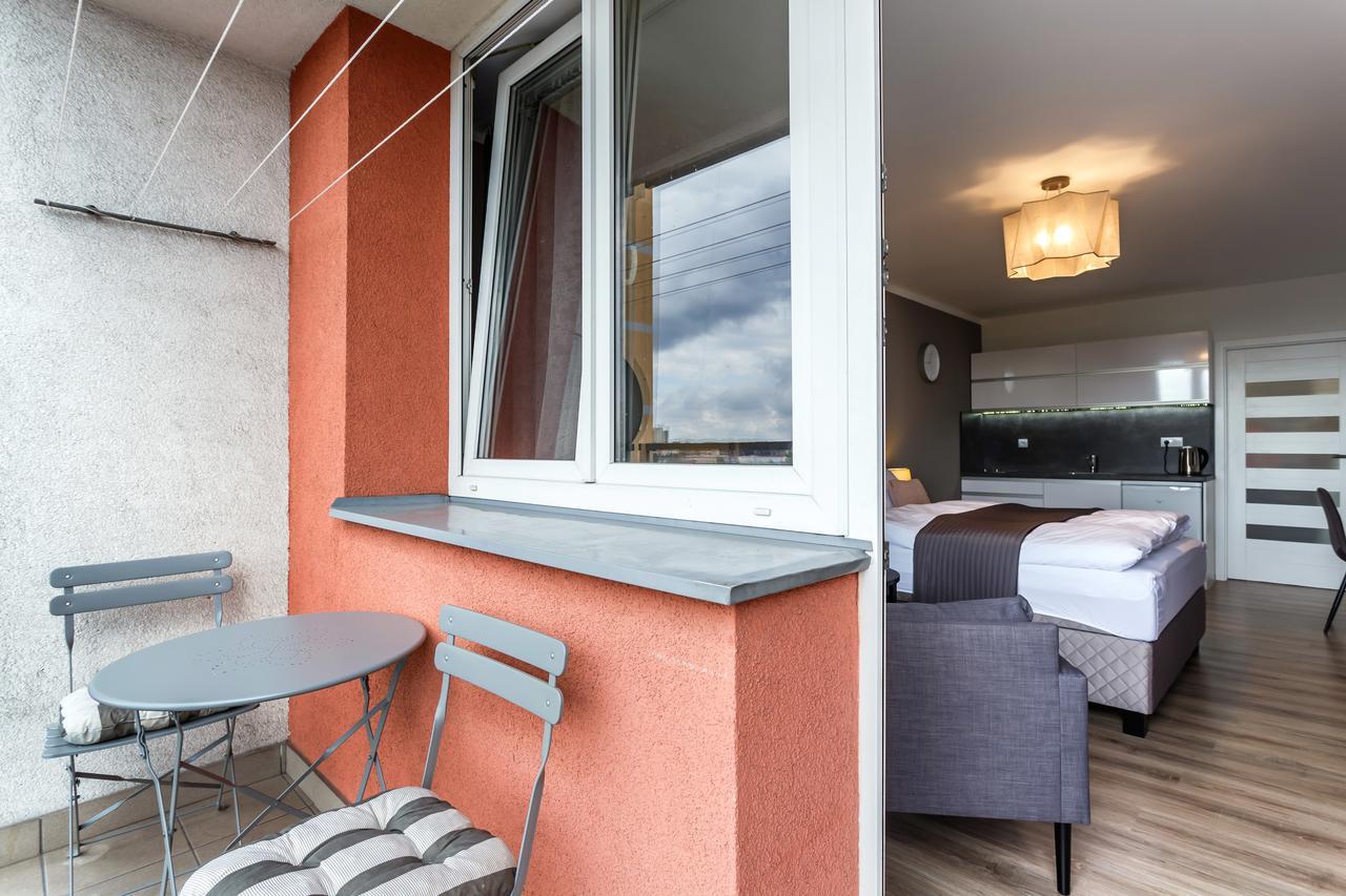 Golden Apartments ออสตราวา ภายนอก รูปภาพ